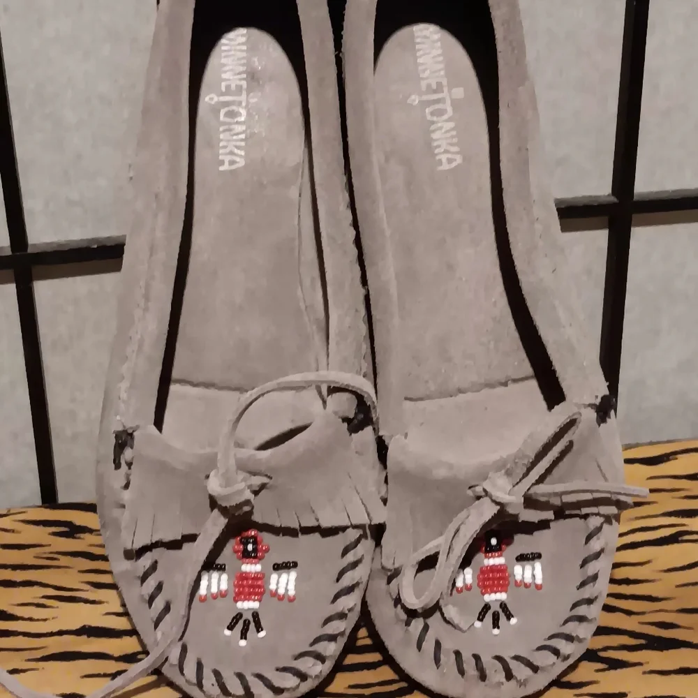 Minnetonka Gray Suede Beaded Moccasin Loafers - Picture 2 of 9